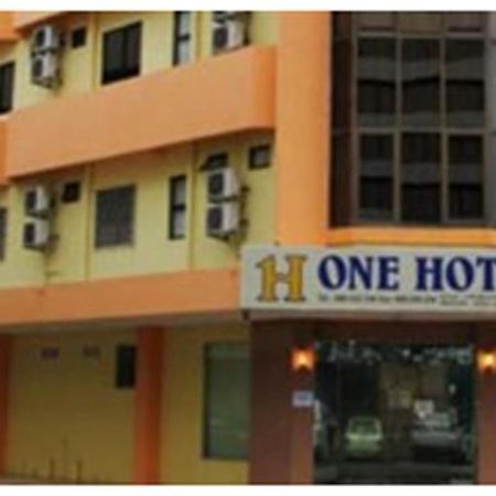 One Hotel Sadong Jaya Kota Kinabalu Exterior photo